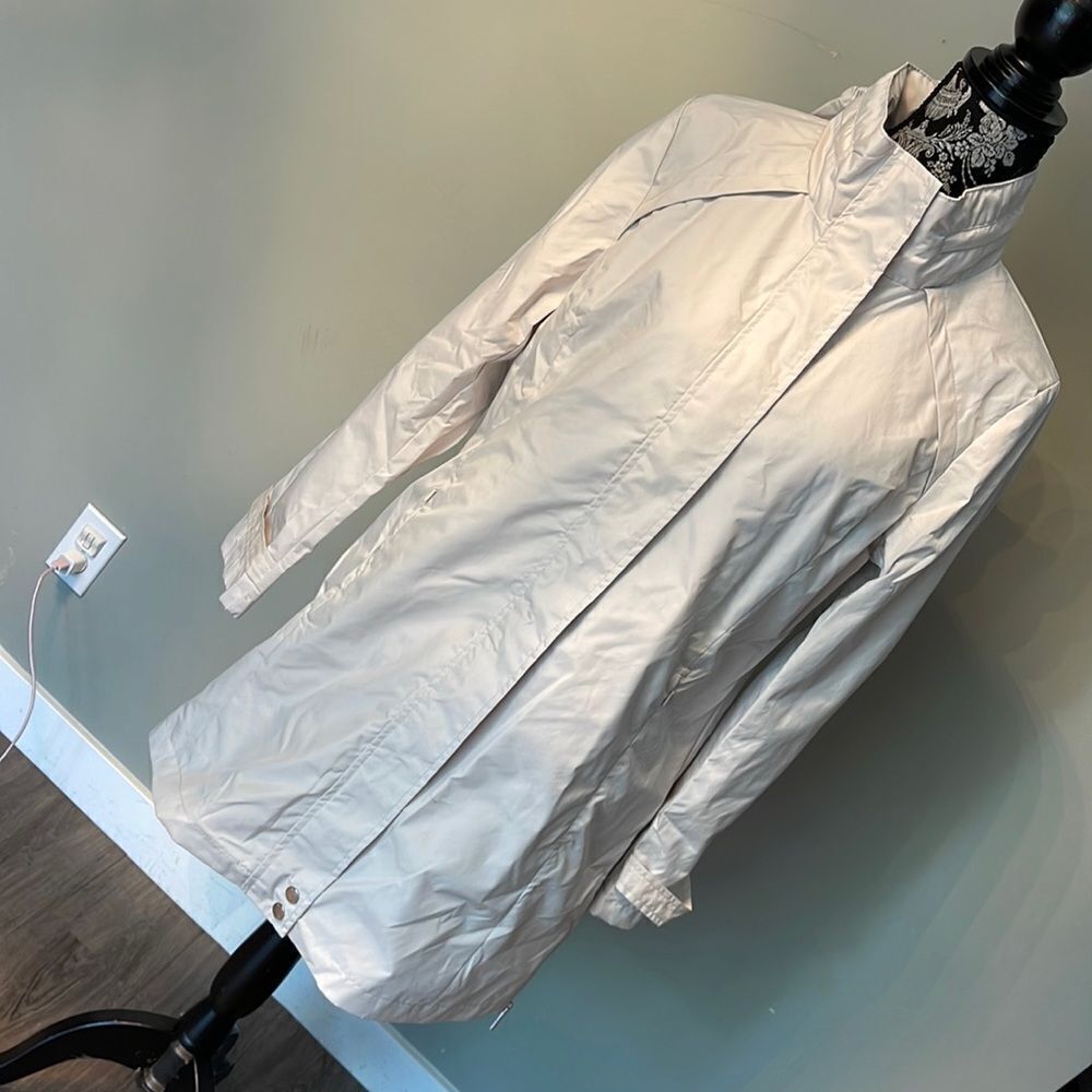 DKNY PACKABLE Rain Jacket NEW